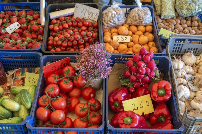 vegetables at a farmers market