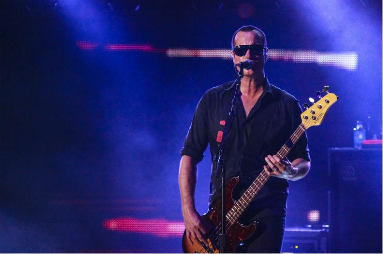 Robert Emile DeLeo band Stone Temple Pilots at a live show in California Robert Emile DeLeo band Stone Temple Pilots at a live show in California
