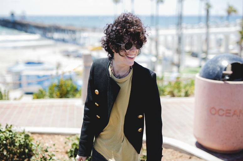 Singer-songwriter LP Singer-songwriter LP