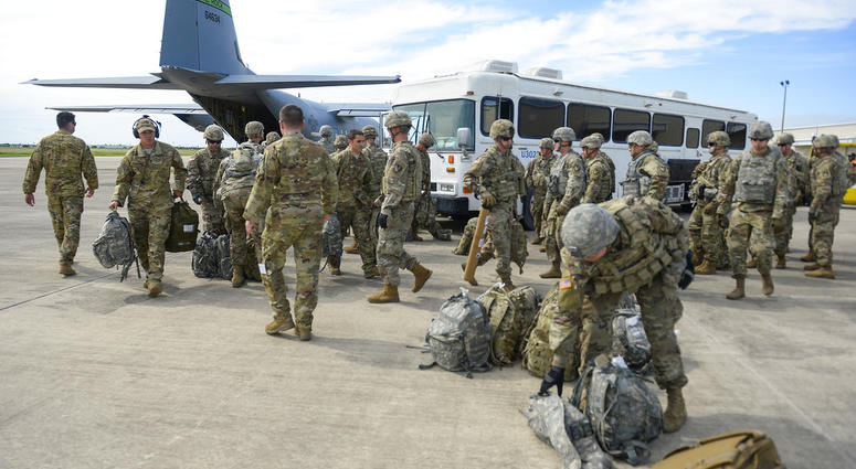 US troops arrive in Texas