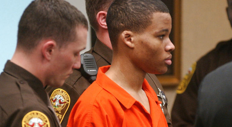 FILE - In this Oct. 20, 2003 file photo, Lee Boyd Malvo listens to court proceedings during the trial of fellow sniper suspect John Allen Muhammad in Virginia Beach, Va. AP Photo/Martin Smith-Rodden, Pool, File) FILE - In this Oct. 20, 2003 file photo, Lee Boyd Malvo listens to court proceedings during the trial of fellow sniper suspect John Allen Muhammad in Virginia Beach, Va. AP Photo/Martin Smith-Rodden, Pool, File)