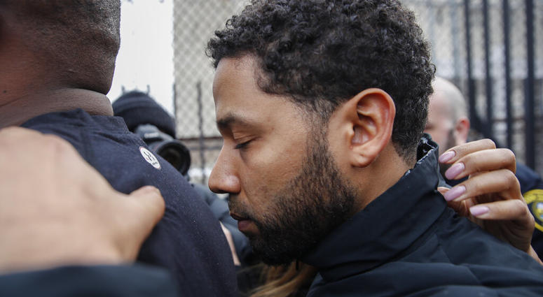 "Empire" actor Jussie Smollett leaves Cook County jail following his release, Thursday, Feb. 21, 2019, in Chicago. (AP Photo/Kamil Krzaczynski)
