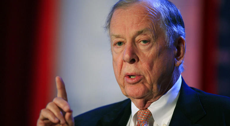 FILE - In this June 15, 2009, file photo, T. Boone Pickens, president of BP Capital Group, speaks at Time Warner's headquarters in New York. Pickens died Wednesday, Sept. 11, 2019. He was 91. (AP Photo/Mark Lennihan, File)