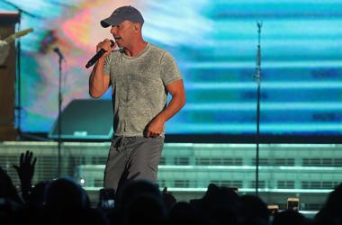 Kenny Chesney returns to Greensboro for the first time in over a decad Kenny Chesney returns to Greensboro for the first time in over a decad