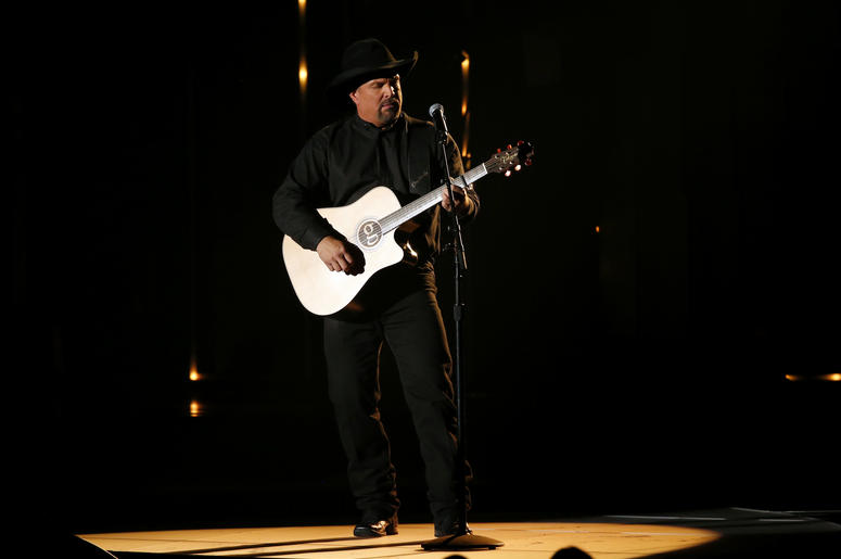 Garth Brooks appears on the 52nd Annual CMA Awards at the Bridgestone Arena on November 14, 2018 in Nashville, Tennessee Garth Brooks appears on the 52nd Annual CMA Awards at the Bridgestone Arena on November 14, 2018 in Nashville, Tennessee