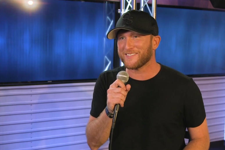 Cole Swindell stops by the radio.com studios Cole Swindell stops by the radio.com studios