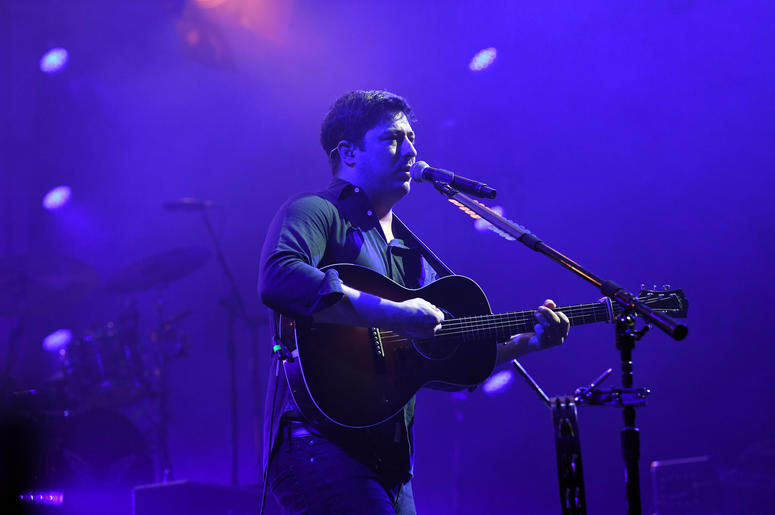 Marcus Mumford of Mumford & Sons performs at American Airlines Arena Marcus Mumford of Mumford & Sons performs at American Airlines Arena
