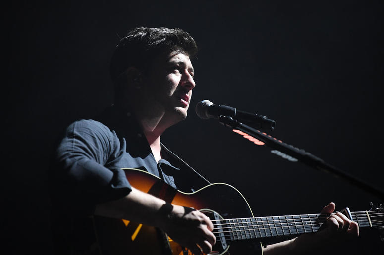 Marcus Mumford of Mumford & Sons performs at American Airlines Arena Marcus Mumford of Mumford & Sons performs at American Airlines Arena