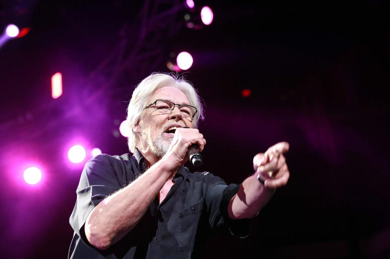 Bob Seger performing before back surgery Bob Seger Sings