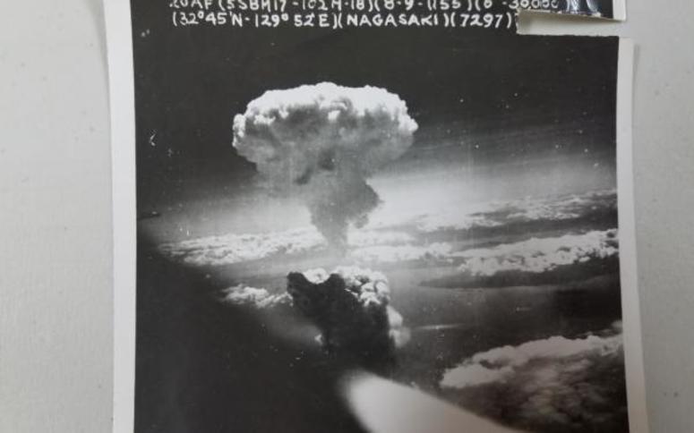 Atomic cloud