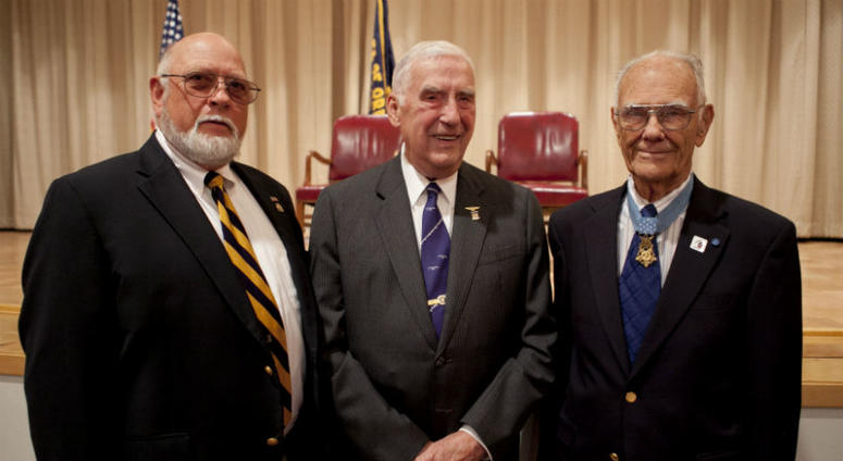 Robert Maxwell, oldest living Medal of Honor recipient, has died at 98. Robert Maxwell, oldest living Medal of Honor recipient, has died at 98.