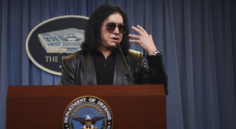 Gene Simmons of KISS talks to service members and civilians during a meet-and-greet at the Pentagon, Washington, D.C., May 16, 2019. GeneSimmonsPentagon1