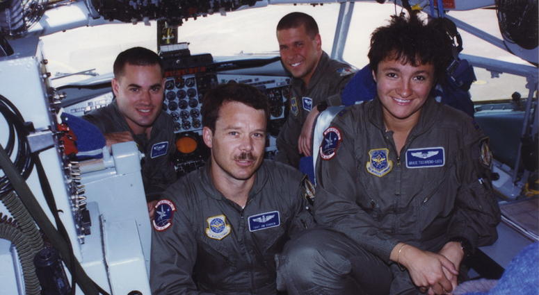 Graciela with crew in KC-135R flight deck in Turkey Graciela with crew in KC-135R flight deck in Turkey