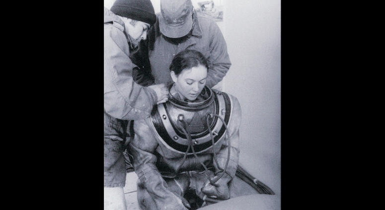 Donna Tobias became the first woman to graduate from the Navy's Deep Sea Diving School in 1975. Donna Tobias, U.S. Navy woman diver