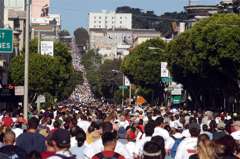 Annual Bay To Breakers SAN FRANCISCO, CA -- A sea of humanity makes its way up Hayes Street during the Bay to Breakers race in San Francisco, California, on May 16, 2004. (Photo by cdm) 2004