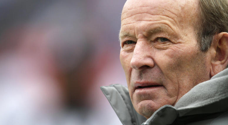 Denver Broncos owner Pat Bowlen looks on prior to the start of an NFL football game between the St. Louis Rams and the Denver Broncos, in Denver. Denver Broncos owner Bowlen dies at age 75, family says in statement released by team. Denver Broncos owner Pat Bowlen looks on prior to the start of an NFL football game between the St. Louis Rams and the Denver Broncos, in Denver. Denver Broncos owner Bowlen dies at age 75, family says in statement released by team.
