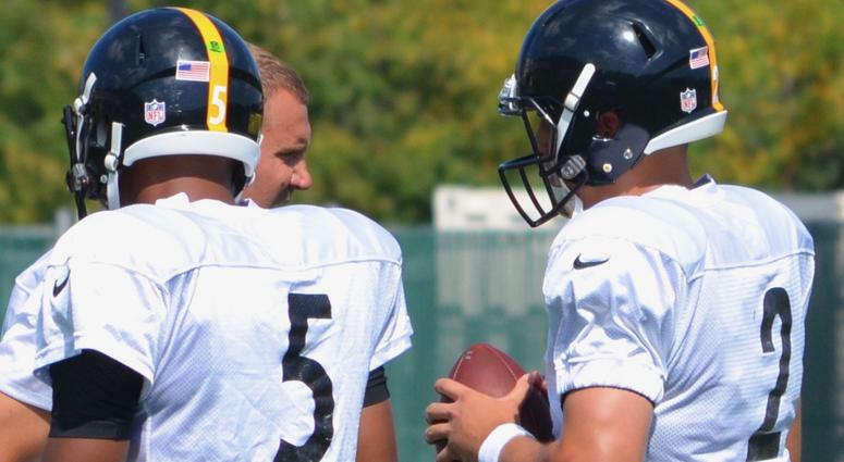 Steelers quarterbacks Josh Dobbs, Mason Rudolph and Ben Roethlibserger in 2018 practice