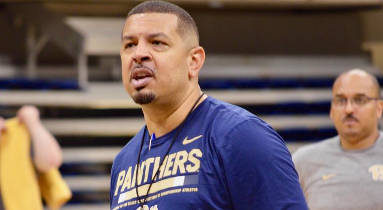 Pitt men's basketball coach Jeff Capel at practice in 2018