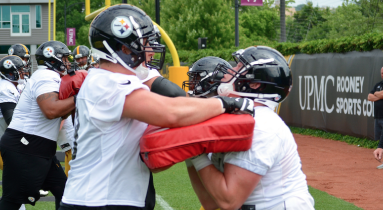 Steelers OT Bryce Harris (left) goes through first OTA Steelers OT Bryce Harris (left) goes through first OTA