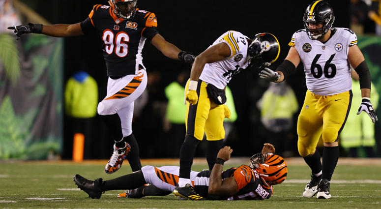 JuJu hits Burfict JuJu hits Burfict
