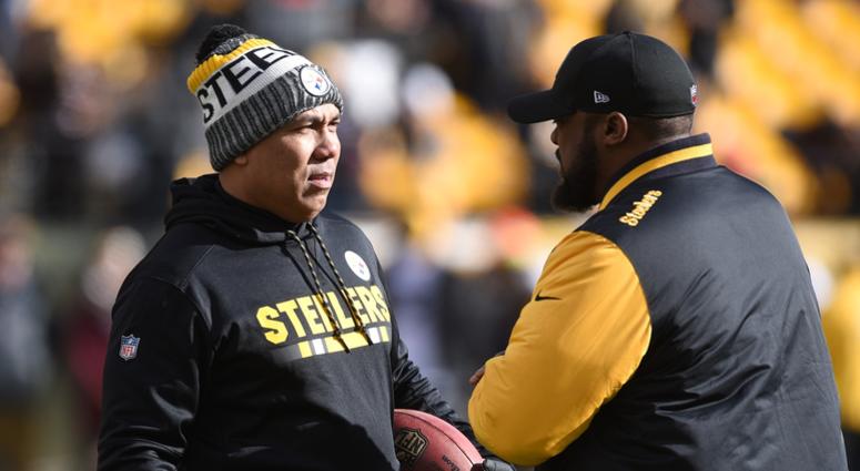 Hines ward talks to Steelers coach Mike Tomlin