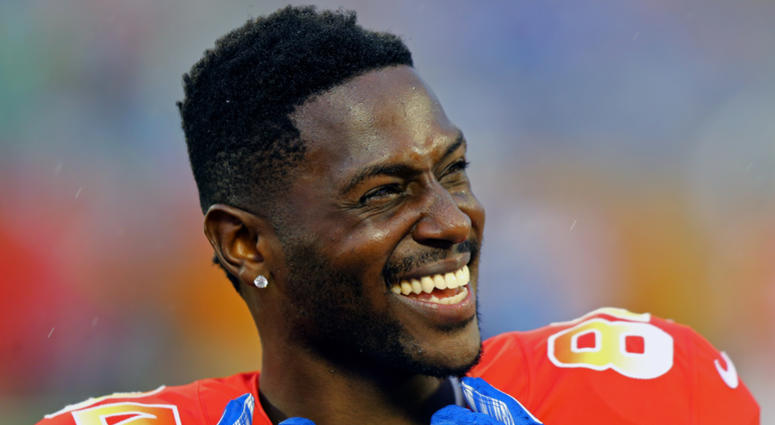 Antonio Brown at Pro Bowl Antonio Brown at Pro Bowl