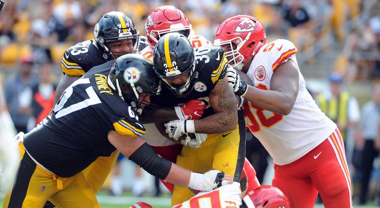James Conner on a run during a game against the Chiefs
