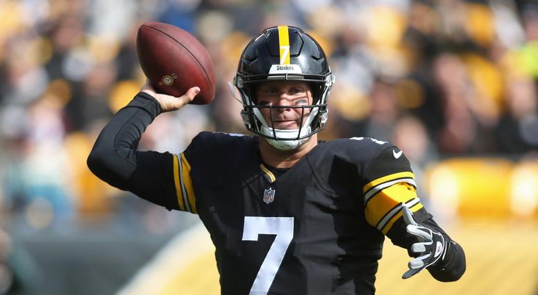 Pittsburgh Steelers quarterback Ben Roethlisberger (7) passes against the Cleveland Browns during the first quarter at Heinz Field.