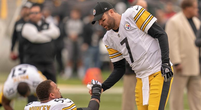 Pittsburgh Steelers quarterback Ben Roethlisberger (7) and center Maurkice Pouncey (53) before the start of the game against the Oakland Raiders at Oakland Coliseum.