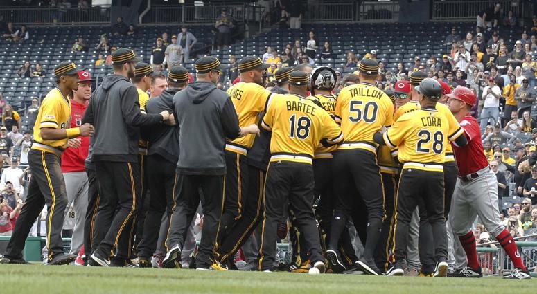 Pirates and Reds bench clearing incident