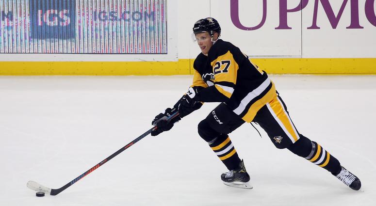 Pittsburgh Penguins center Nick Bjugstad (27) skates with the puck against the Ottawa Senators during the second period at PPG PAINTS Arena. The Penguins won 5-3.