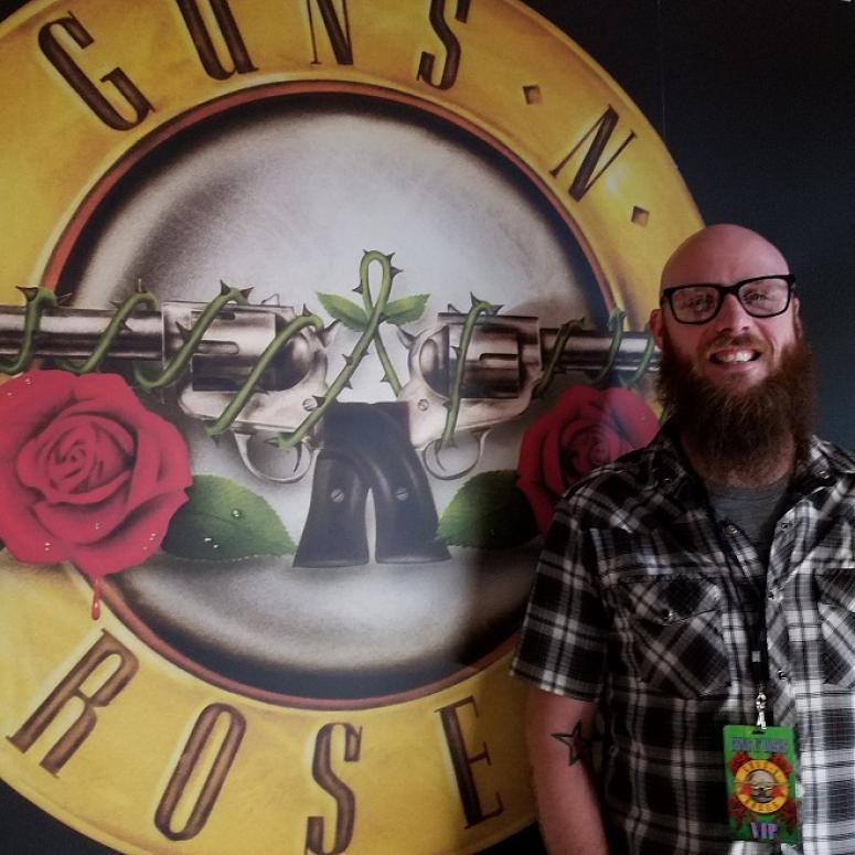 Happy guy at the show. Guns n Roses, Las Vegas, Ryan Castle