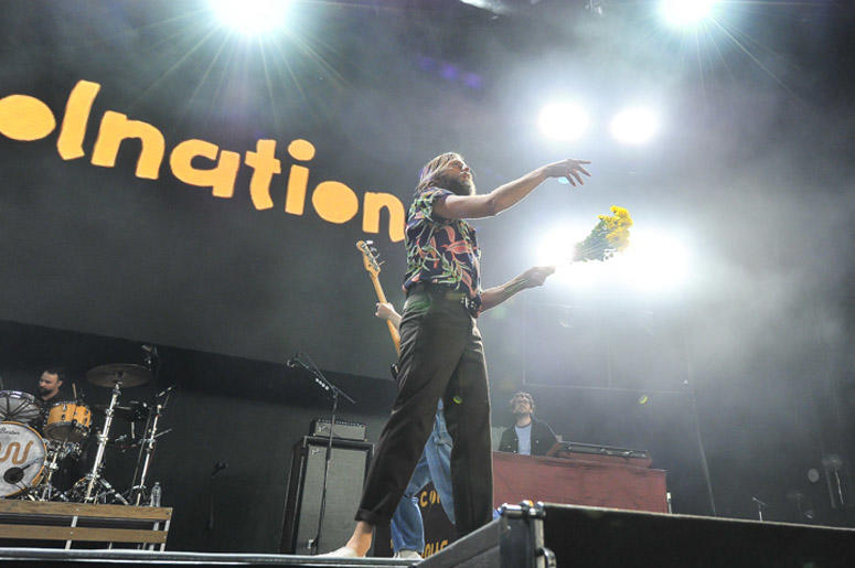 AWOLNATION at ALT 105.3 BFD 2018 AWOLNATION at ALT 105.3 BFD 2018