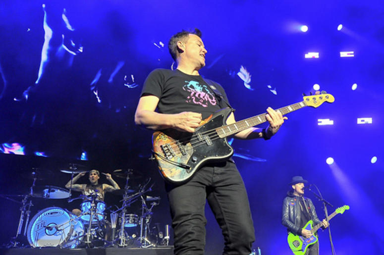 blink-182 at ALT 105.3 BFD 2018 blink-182 at ALT 105.3 BFD 2018