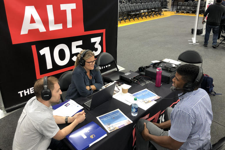 Kelenna Azubuike with DK and Dallas Kelenna Azubuike with DK and Dallas