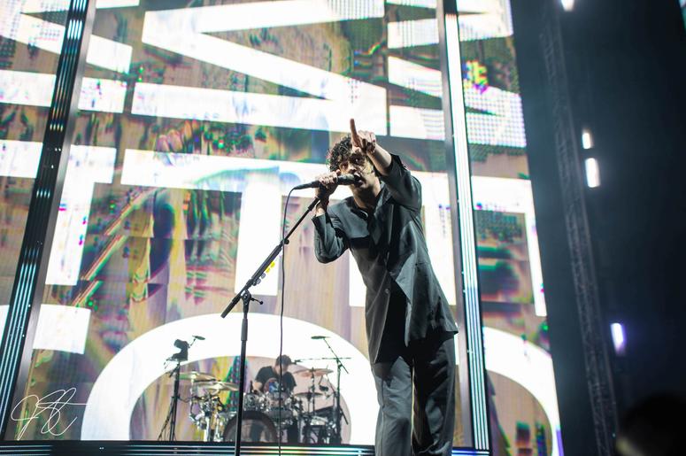 The 1975 At The Bill Graham Civic Auditorium The 1975 At The Bill Graham Civic Auditorium
