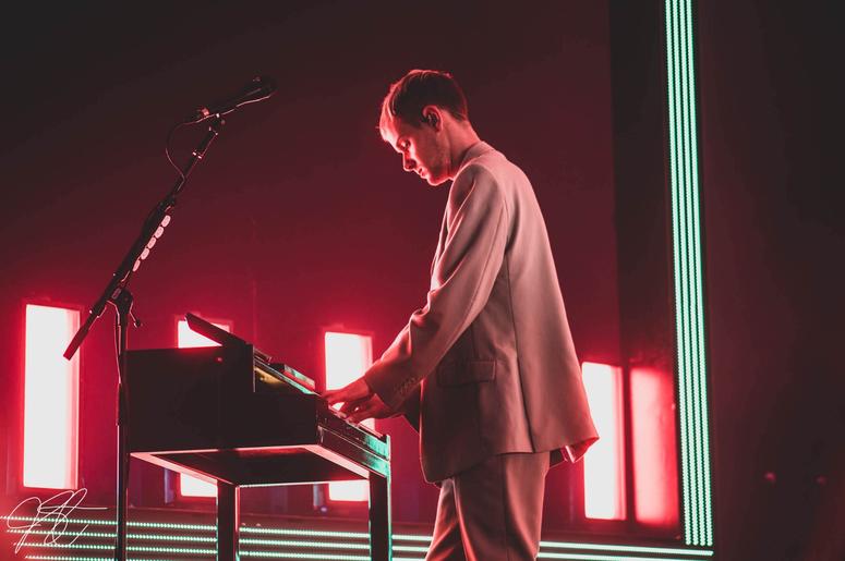 The 1975 At Bill Graham Civic Auditorium The 1975 At Bill Graham Civic Auditorium