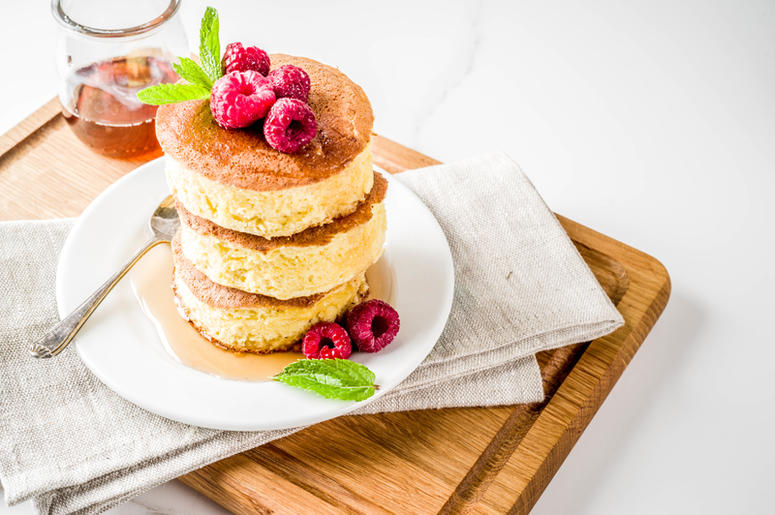 Japanese souffle pancakes