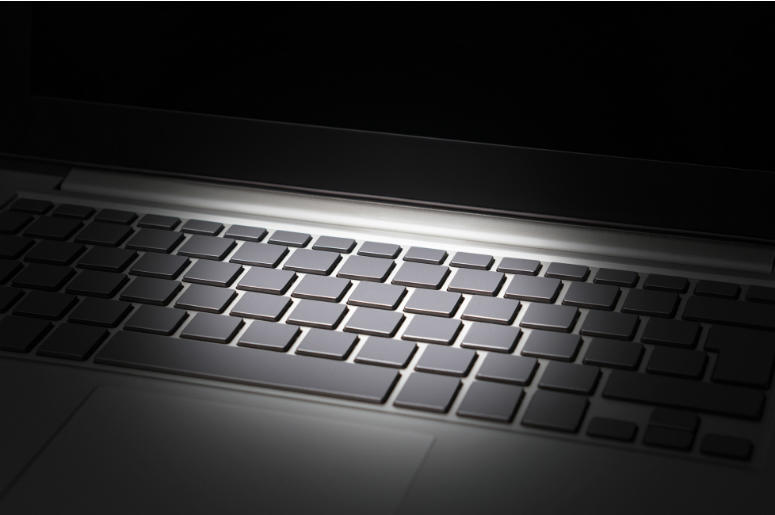 Thieves,Apple,Store,30 Seconds,27,000,Heist,Video,Viral,100.3 Jack FM
