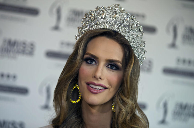 Angela Ponce Angela Ponce