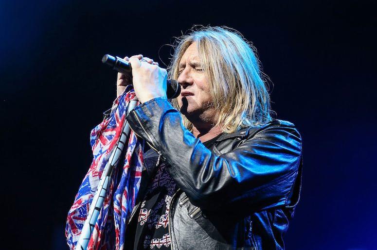 Def Leppard, Joe Elliott, Concert, Singing Def Leppard, Joe Elliott, Concert, Singing