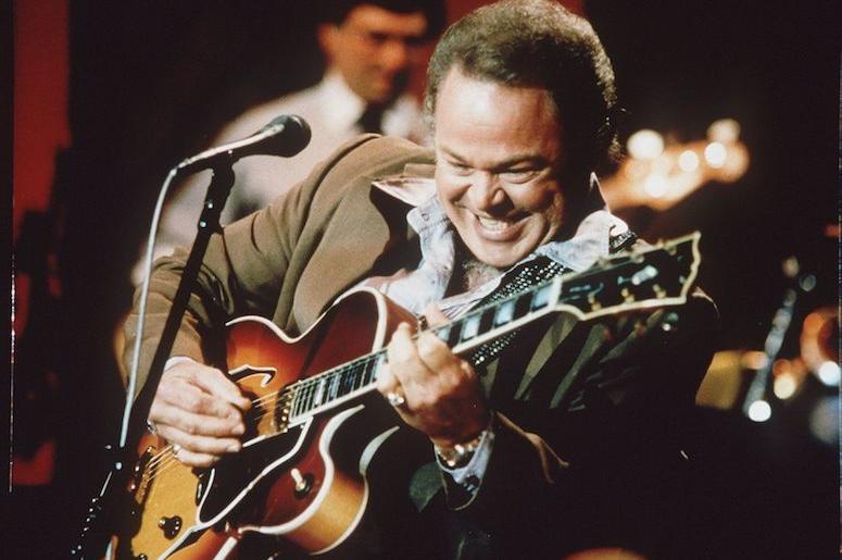 Roy Clark, Guitar, Concert, Hee Haw Roy Clark, Guitar, Concert, Hee Haw