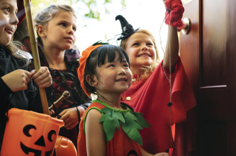 Kids Trick or Treating