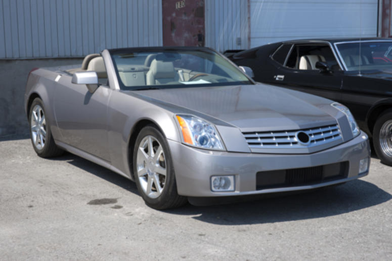Cadillac XLR