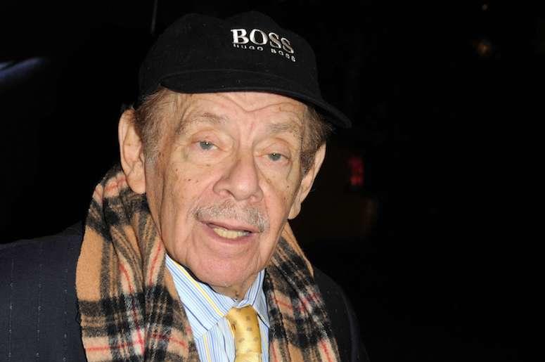 Jerry Stiller, Frost/Nixon Premiere, Red Carpet, Candid, 2008 Jerry Stiller, Frost/Nixon Premiere, Red Carpet, Candid, 2008
