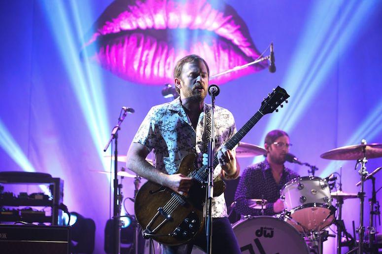 Kings of Leon, Concert, Caleb Followill, Nathan Followill Kings of Leon, Concert, Caleb Followill, Nathan Followill