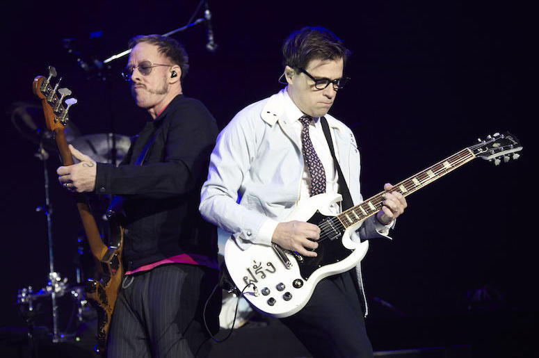 Rivers Cuomo, Scott Shriner, Weezer, Concert, 2017 Rivers Cuomo, Scott Shriner, Weezer, Concert, 2017
