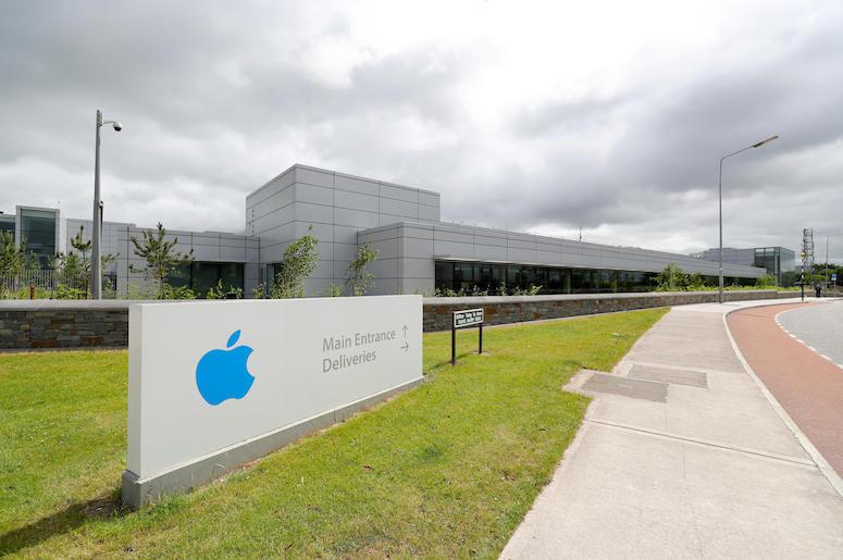 Apple Headquarters, Europe, Sign Apple Headquarters, Europe, Sign