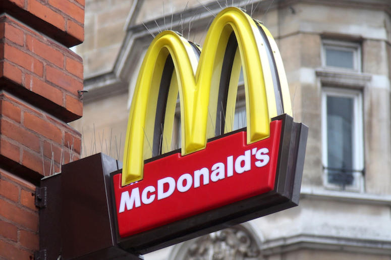 McDonald's, Restaurant, Logo, Sign, Oxford Street, London, 2019 McDonald's, Restaurant, Logo, Sign, Oxford Street, London, 2019