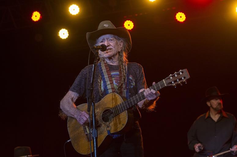 Willie Nelson & Paul McCartney Play Private Parties Willie Nelson & Paul McCartney Play Private Parties